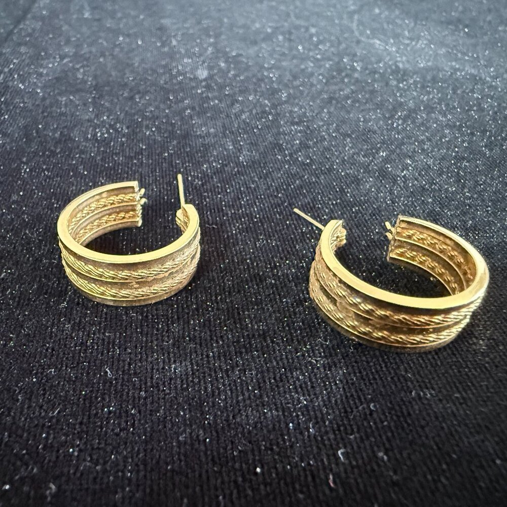 VINTAGE 14K GOLD HOOP EARRINGS